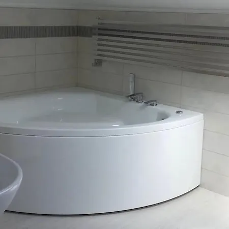 Francesco's - Private Pool & Jacuzzi Marina di Pietrasanta