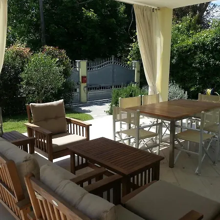 Villa Francesco's - Private Pool & Jacuzzi Marina di Pietrasanta